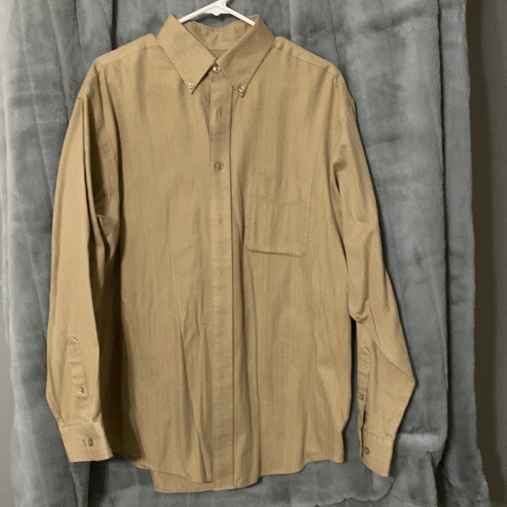 Men’s dress shirt